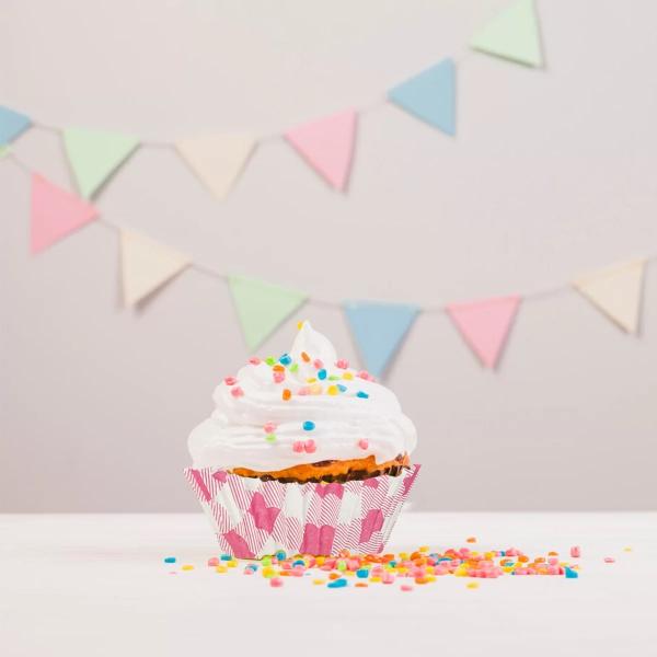 25 Pack Pink Gingham Cupcake Cup - 7cm x 3cm x 5cm