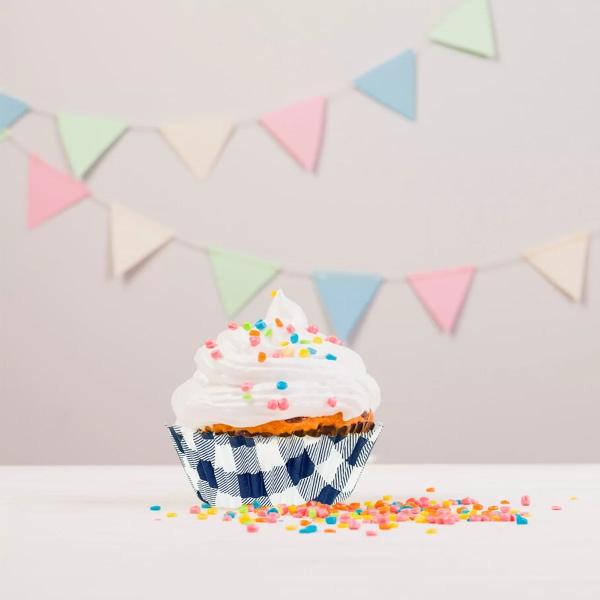 25 Pack Blue Gingham Cupcake Cup - 7cm x 3cm x 5cm