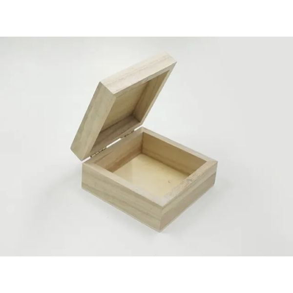 Natural Wooden Jewellery Square Box - 8cm x 8cm x 4cm