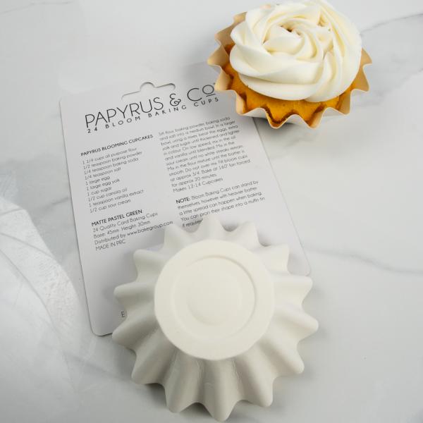 24 Pack White Blook Baking Cups