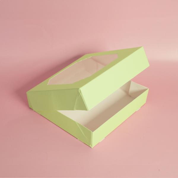 5 Pack Large Pastel Green Papyrus Scalloped Treat Box