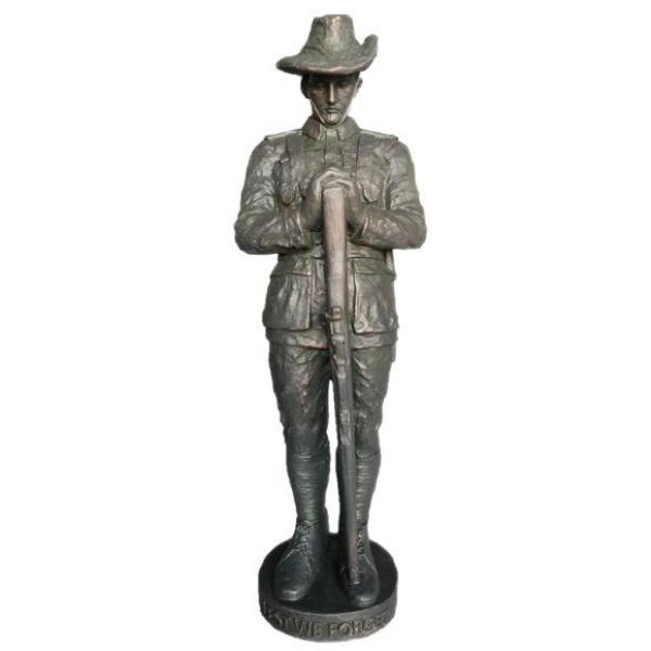 Soldier Lest We Forget - 100cm