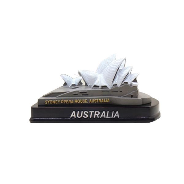 Opera House Statue - 11.43cm