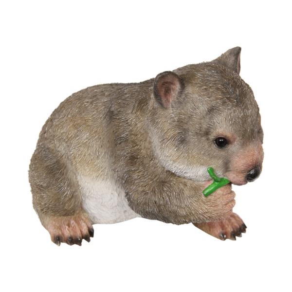 Wombat Eating Leaves - 29cm