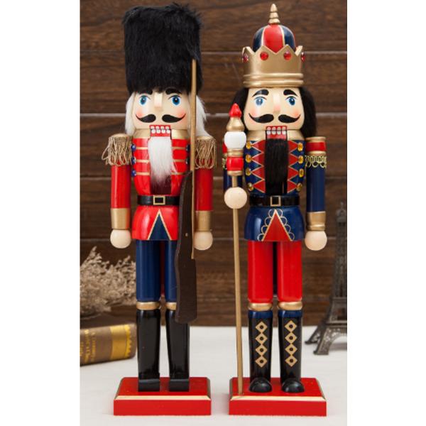 Wood Nutcracker - 9cm x 8cm x 38.5cm