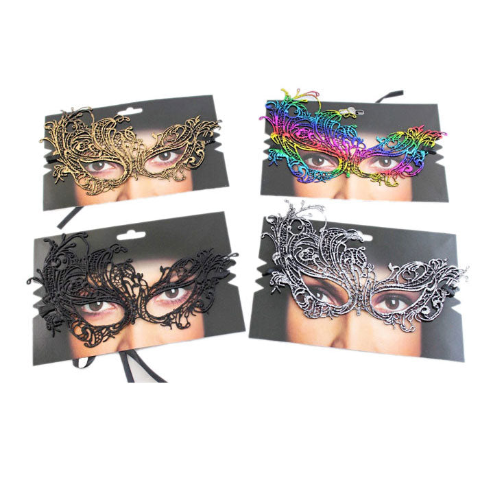 Upturn Embroided Lace Mask
