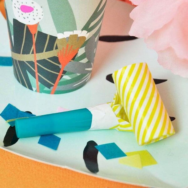 8 Pack Party Blowouts - 4.2cm x 8cm
