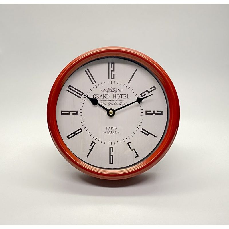 Red Classical Metal Table Clock - 21cm x 15cm x 21cm