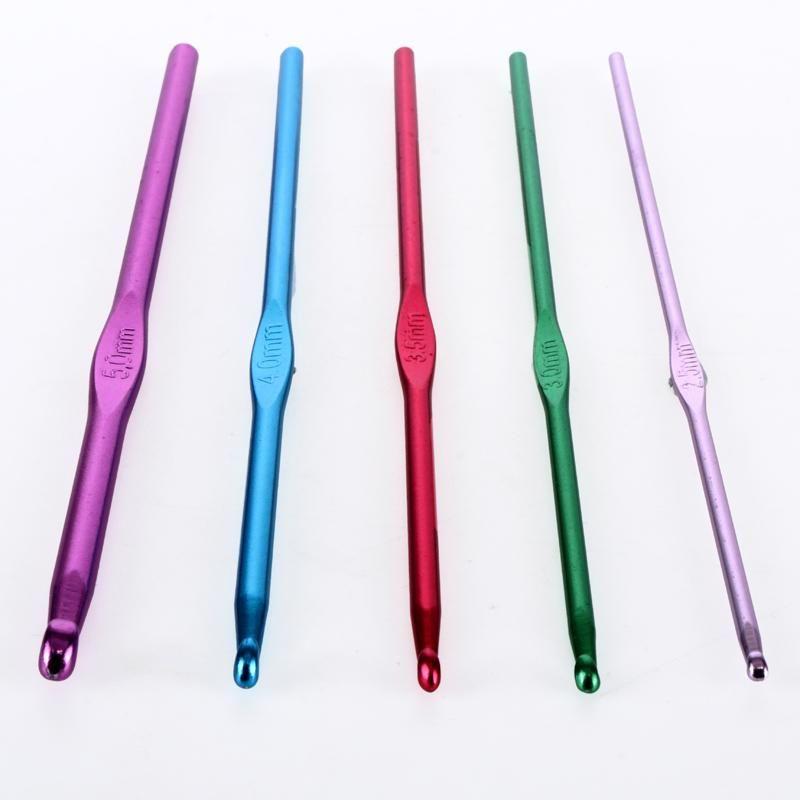Coloured Crochet Hooks - 2.5mm-5mm