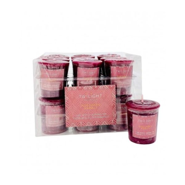 Twilight Frost Rose Garden & Vanilla Candle