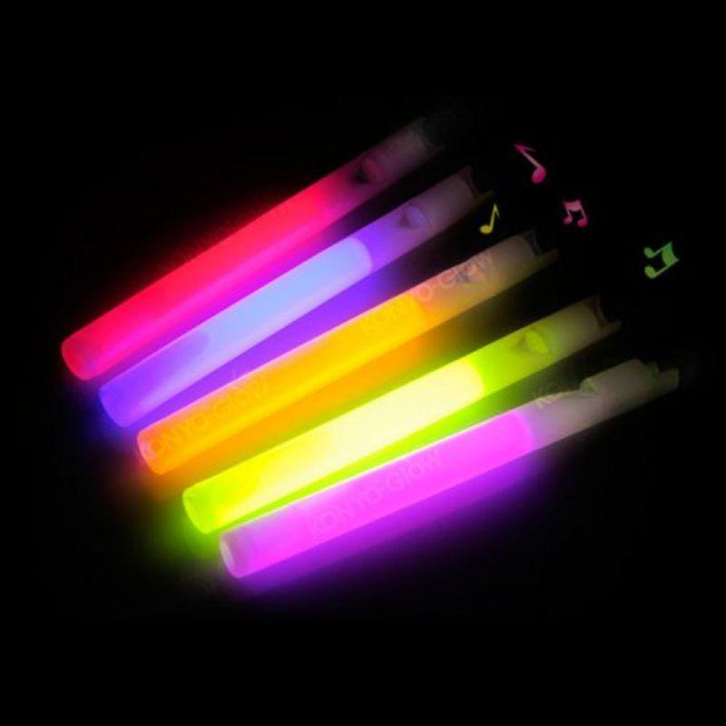 Glow Whitsle on String - 15cm