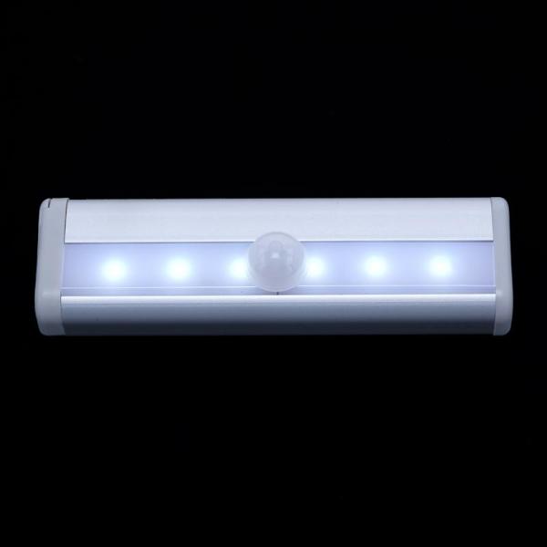 Illuminex Motion Magnetic Sensor Light - 9.6cm x 3cm x 1.5cm