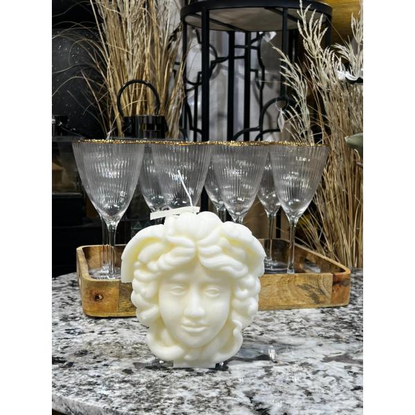 Madusa Scented Candle