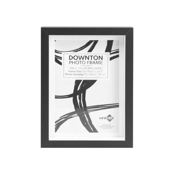 Black & White Downton Matt Frame - 13cm x 18cm
