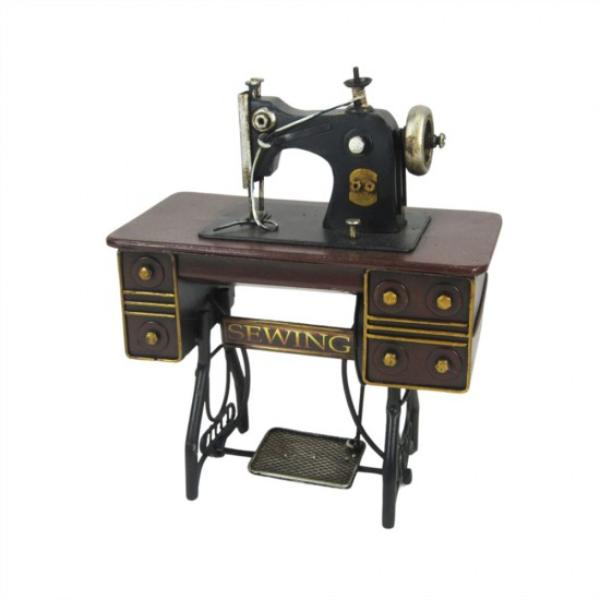 Metal Sewing Machine - 16cm x 9cm x 20cm