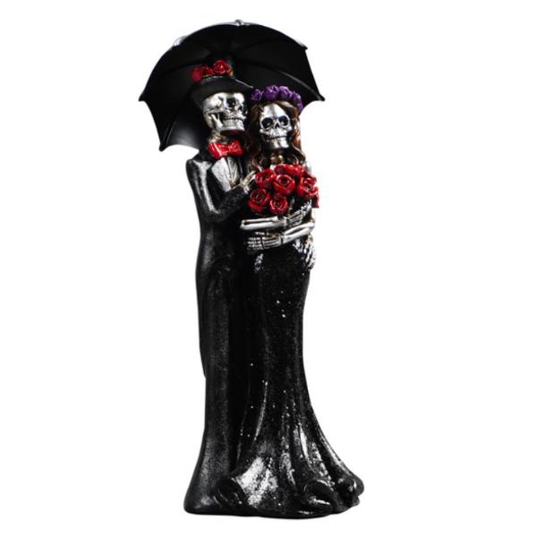 Skeleton Couple Under Umbrella - 25cm