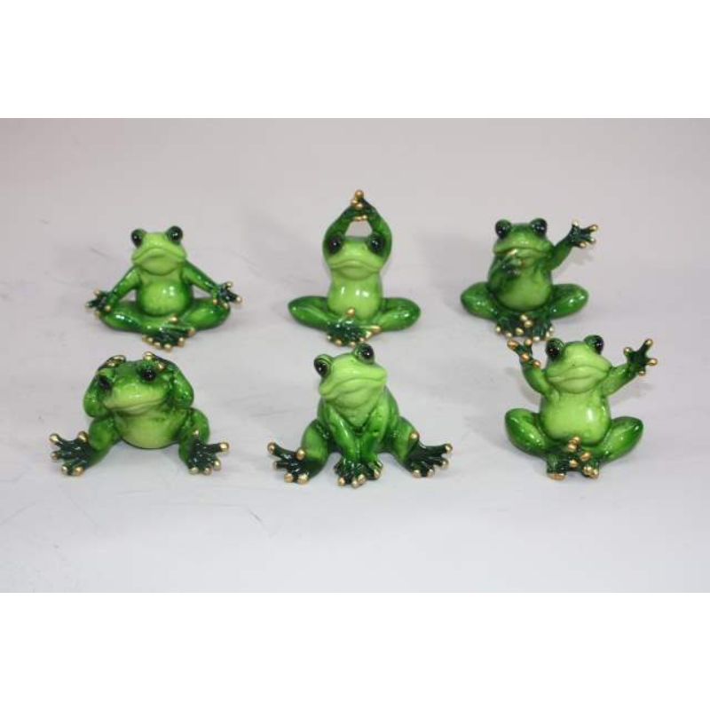 Marble Look Green Frog Figurine Statue Garden Sculpture - 6cm