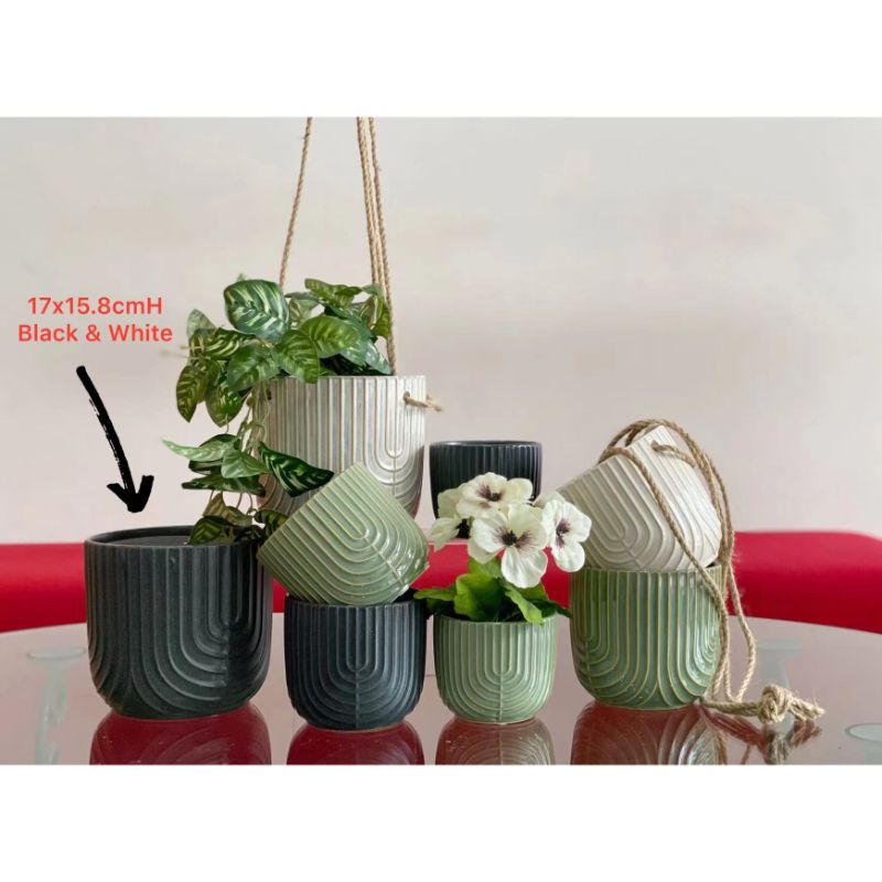 Ripple Ceramic Pot - 17cm x 15.8cm | The Base Warehouse