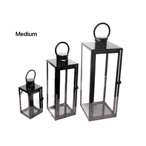 MEDIUM POLISH BLACK METAL & GLASS LANTERN 14X39CMH